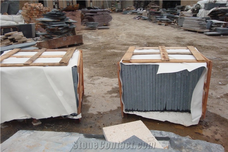Chinese Putian Black Basalt in Flamed Tile for Flooring and Wall Design
