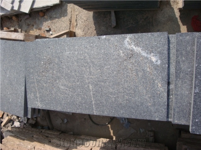 Chinese Putian Black Basalt in Flamed Tile for Flooring and Wall Design