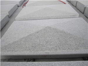 G339 Chinese Pearl White Granite Wall Stone in Flamed