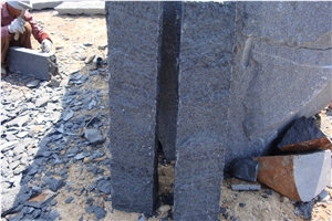 Zhangpu Black Basalt Kerbstone, Putian Black,G 640,Impala China,Sesame Black Kerbstone,Cubestone Kerbs,Road Stone in Natural Split