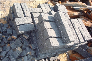 Zhangpu Black Basalt Kerbstone, Putian Black,G 640,Impala China,Sesame Black Kerbstone,Cubestone Kerbs,Road Stone in Natural Split