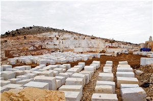 Cream Karaman Marble Blocks, Beige Marble Turkey Blocks