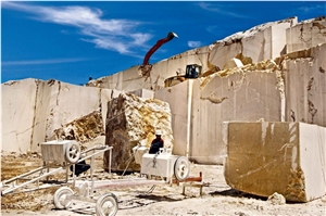Darende Golden Beige Marble Blocks, Beige Turkey Marble Blocks