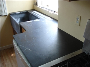 Soapstone Kitchen Top with Farm Sink