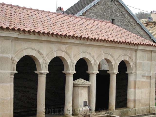 Chanceaux Limestone Column, Arches, Beige Limestone France Columns