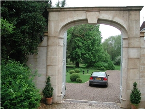 Chanceaux Limestone Garden Accent, Beige Limestone France Gates
