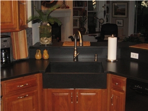 Black Galaxy Soapstone Kitchen Top with Farm Sink Brazil