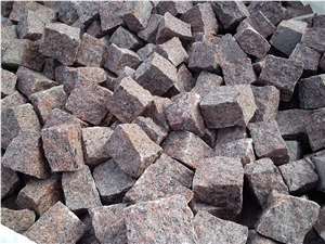 Vanga Red Granite Cube Stone, Cobble Stone
