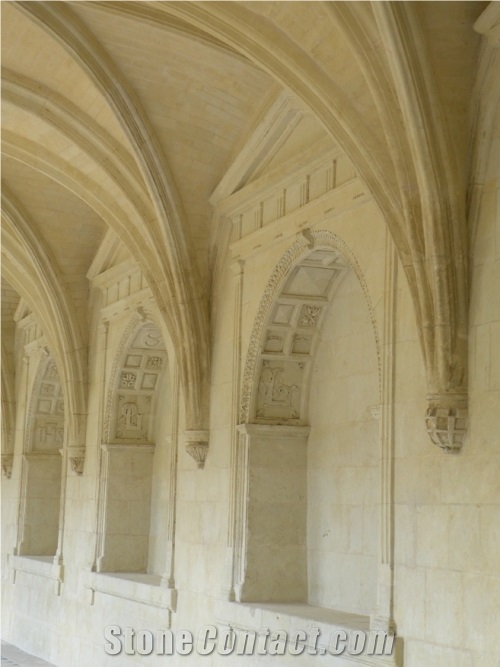 Tuffeau Stone Masonry, Building Ornaments