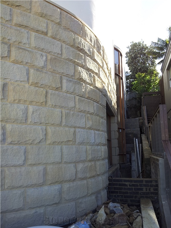 Mangrove Buff Sandstone Mushroomed Wall