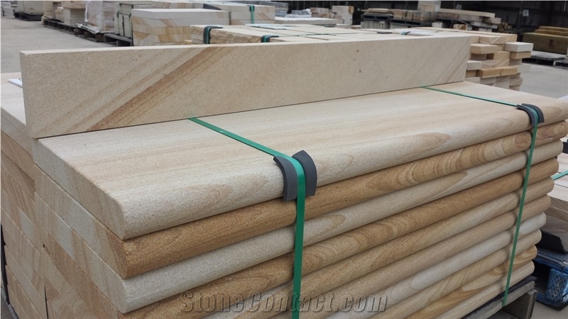 Wondabyne Sandstone Full Bulnosed Edge Steps