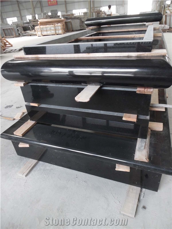 China Red Granite Western Style Tombstone and Monument