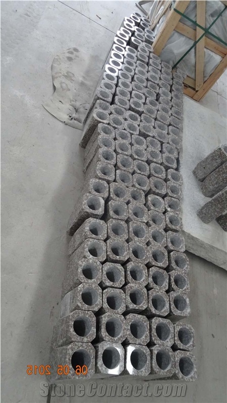 China Red Granite Western Style Tombstone and Monument