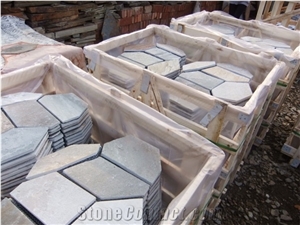 China Popular Cheap Yellow Irregular Crazy Paving Flagstone for Walkway, Road Paving Stone, Driveway, Natural Paving Stone Decoration for Garden, House Exterior Wall, Quarry Owner
