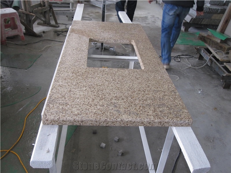 Artificial Quartz Stone Vanity Top Directly from China Manufacturer with Iso/Nsf Certificate at Good Price Normally Produced Standard Size 31/37/43/49/61/73*22.5inch