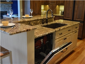 Veined Collection Quartz Kitchen Countertop Non-Porous and Easy to Clean Directly from China Manufacturer with Iso/Nsf Certificate More Durable Than Granite
