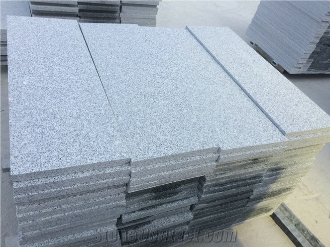 G603 Gray Granite Flamed Stair Tread