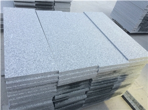 G603 Gray Granite Flamed Stair Tread