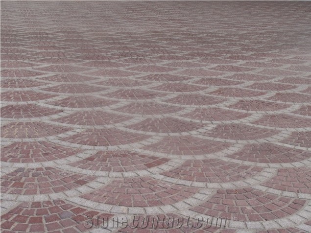 Cheap China Red Granite Cube Stone, Meshed on Net Outdoor Paving Stone
