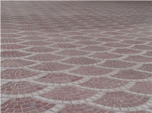 Cheap China Red Granite Cube Stone, Meshed on Net Outdoor Paving Stone