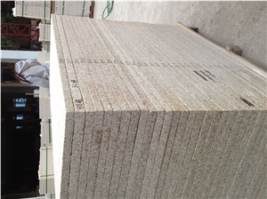 High Quality Granite-Golden Rusty Pearl Granite New Product Slabs & Tiles, China Beige Granite