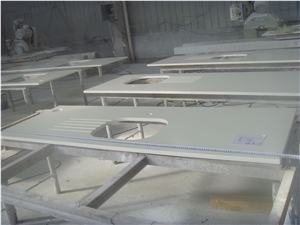 Pure White Quartz Stone Kitchen Countertops Design