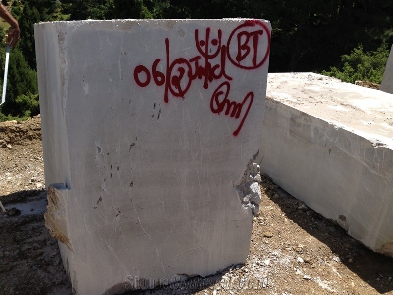 Batu Ottoman Brown Marble Blocks
