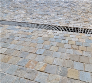 Bonza Quartzite Cobblestones