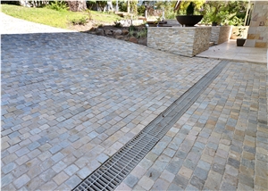 Bonza Quartzite Cobblestones