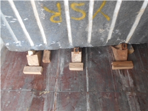 India Blue Granite Rough Blocks- Bahama Blue Granite Gangsaw and Mini Gangsaw Size