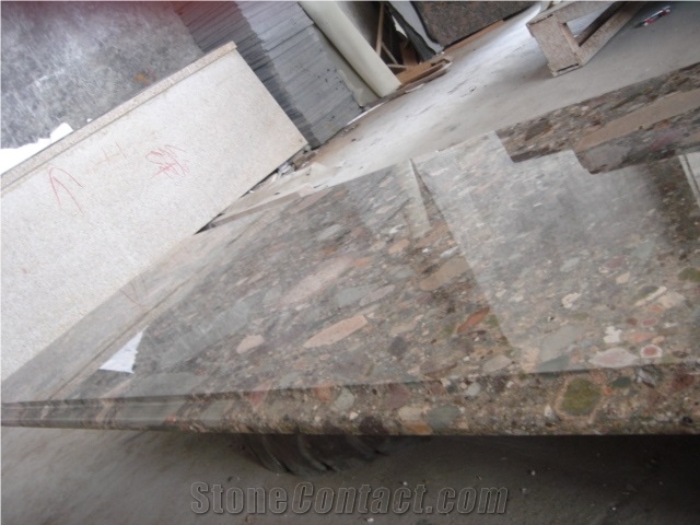 China Green Granite Kitchen Countetops/Bar Top/Island Top