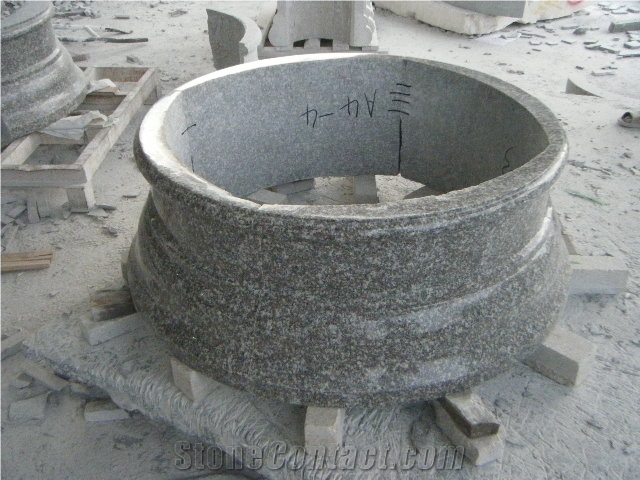 G664 Column, Granite Roman Column