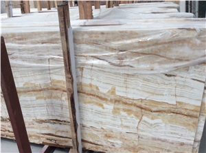 White Fantastic Onyx Tiles and Slabs