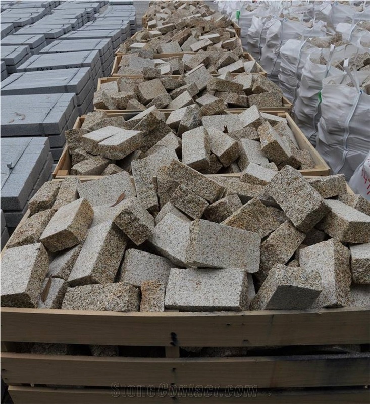 Granito Amarelo Macieira Cube Stone