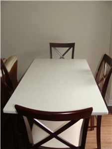 Beautiful and Competitive China White Quartz Stone Kitchen Countertop and Table Top Slab Size 3000*1400mm and 320*1600m