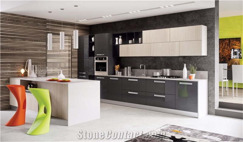 Beautiful and Competitive China White Quartz Stone Kitchen Countertop and Table Top Slab Size 3000*1400mm and 320*1600m
