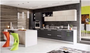 Beautiful and Competitive China White Quartz Stone Kitchen Countertop and Table Top Slab Size 3000*1400mm and 320*1600m