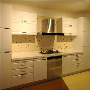 Beautiful and Competitive China White Quartz Stone Kitchen Countertop and Table Top Slab Size 3000*1400mm and 320*1600m