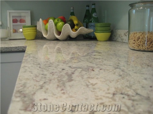 Safe and Stylish Performance Of Veined Collection Of Engineed Quartz Stone Slabs