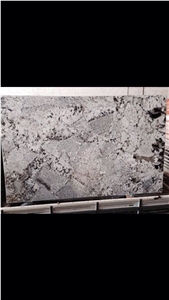 Niveous Quartzite Slabs