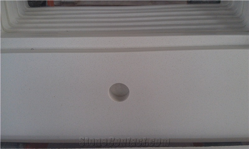 China High Quality Balck Beige White Quartz Kitchen Countertop Factory Price