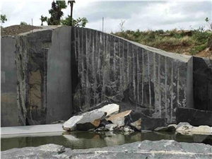 Surface Top Stones, Granite Blocks