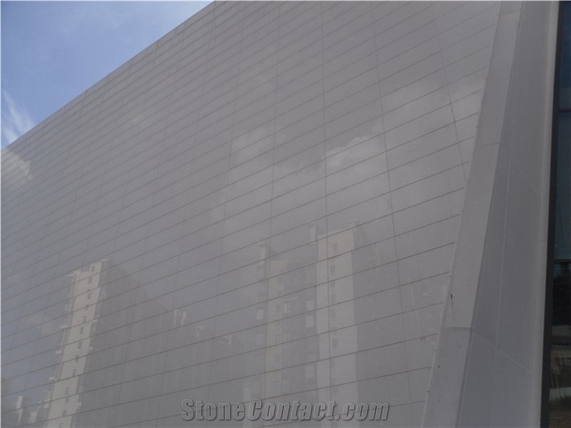 Nano White Crystallized Stone Polished Slabs, Manmade White Stone Glass Stone Panel Tiles Interior Walling Bathroom