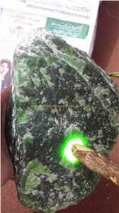 Best Quality Nephrite Stone Boulders