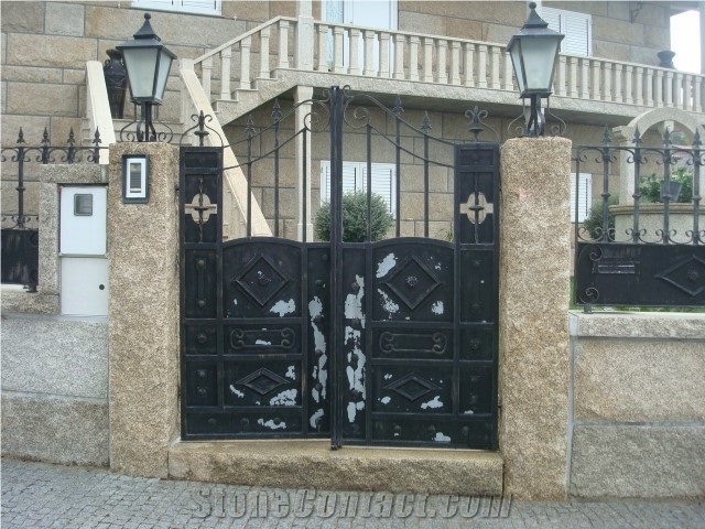 Amarelo Alpendurada Granite Finished Product