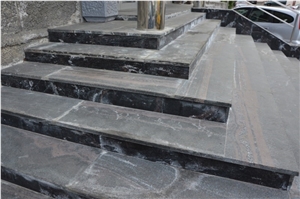 Amfibolit Granatoviy Granite Finished Product
