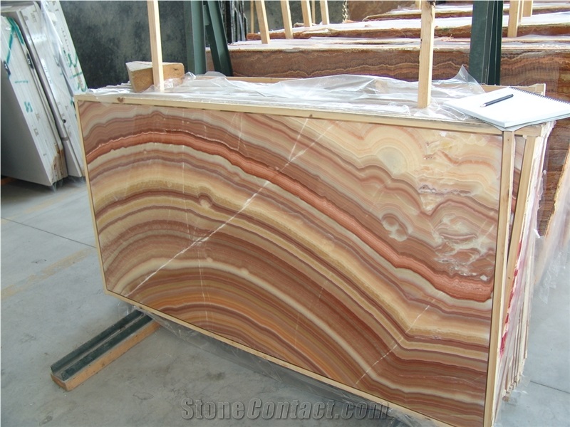 Arco Iris Onyx Slab