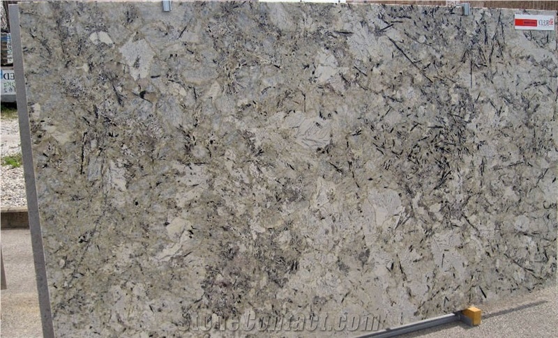 Arctic Cream Granite Slab