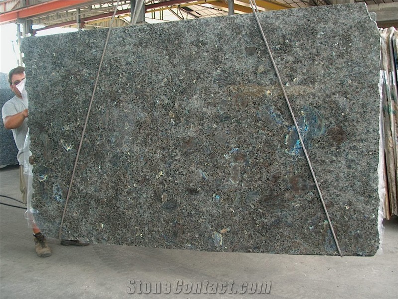 Artic Brown Granite Slab