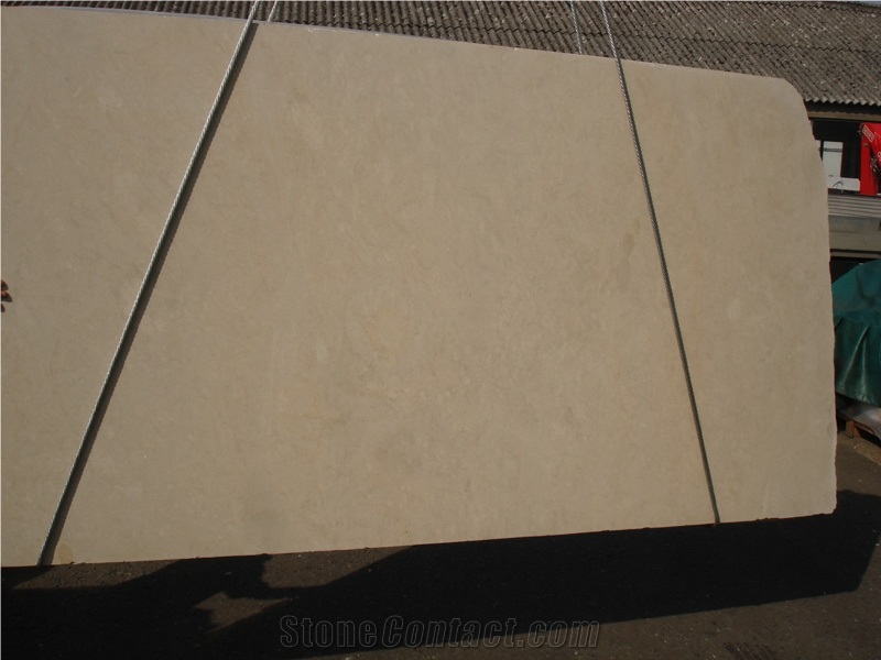 Bateig Beige Limestone Slab